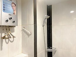 Minimalist Studio Grand Kamala Lagoon Apartment