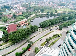 Minimalist Studio Grand Kamala Lagoon Apartment