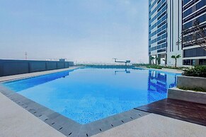 Restful And Cozy Stay Studio With Balcon At Collins Boulevard Apartmen