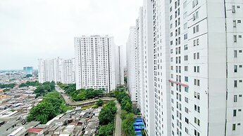 Modern Look 2Br Apartment At Springhill Terrace Residence