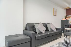 Modern Look 2Br Apartment At Springhill Terrace Residence