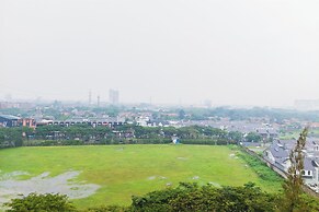 Homey And Modern 1Br At Paddington Heights Apartment