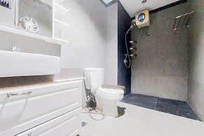 Homey And Modern 1Br At Paddington Heights Apartment