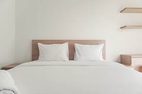 Modern Look And Homey Studio Apartment Amazana Serpong