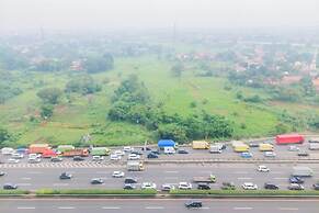 Well Furnished And Comfy Studio Sky House Alam Sutera Apartment