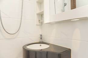 Well Furnished And Homey Studio Sky House Alam Sutera Apartment