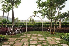 Good Choice And Best Location Studio West Vista Apartment