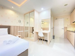 Homey And Comfort Stay Studio Sentraland Semarang Apartment