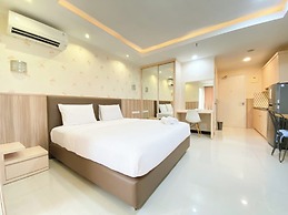 Homey And Comfort Stay Studio Sentraland Semarang Apartment