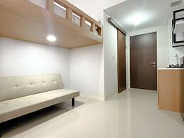 Restful And Well Designed Studio Transpark Juanda Bekasi Timur Apartme