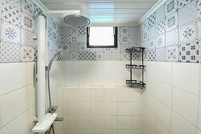 Modern And Homey 1Br At Kebagusan City Apartment