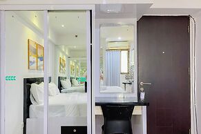 Comfortable Stay Studio At Kebagusan City Apartment