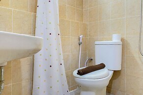 Comfortable Stay Studio At Kebagusan City Apartment