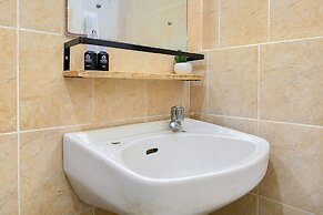 Comfortable Stay Studio At Kebagusan City Apartment