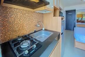 Cozy Living Studio At Kebagusan City Apartment