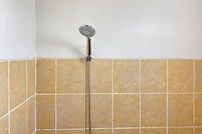 Cozy Living Studio At Kebagusan City Apartment