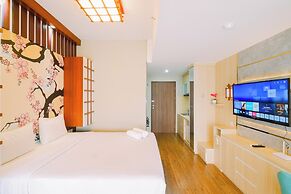 Best Homey And Nice Studio At Royal Sentul Park Apartment