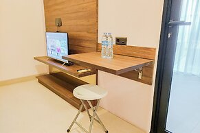 Best Deal And Homey 1Br Apartment Carstensz Residence