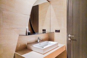 Best Deal And Homey 1Br Apartment Carstensz Residence