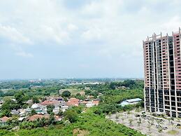 Comfortable And Spacious 3Br Meikarta Apartment