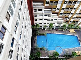 Good Choice And Cozy Studio Gateway Park Lrt City Bekasi Apartment