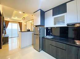 Restful And Elegant 1Br Patraland Amarta Apartment