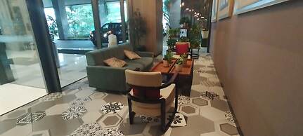 Best Price And Comfortable Living 2Br At Anderson Supermall Mansion Ap