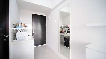 Well Furnished And Homey Studio (No Kitchen) Apartment At Suncity Resi