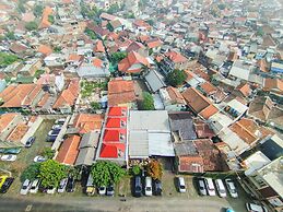 Nice And Comfortable Stay Studio At Gateway Ahmad Yani Cicadas Apartme