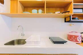 Modern Look And Comfy Studio Tokyo Riverside Pik 2 Apartment