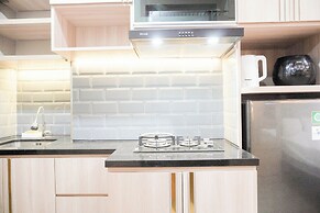 Fancy And Nice Studio At Transpark Cibubur Apartment