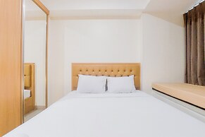 Homey And Cozy Living Studio At Collins Boulevard Apartment