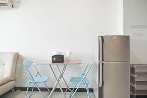 Simply Modern 1Br At Sky Terrace Apartment