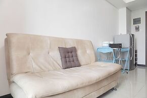 Simply Modern 1Br At Sky Terrace Apartment