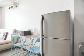 Simply Modern 1Br At Sky Terrace Apartment