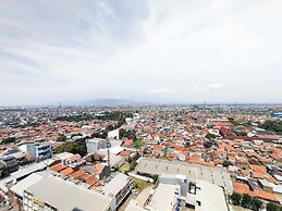 Spacious And Cozy 2Br Apartment Mekarwangi Square Cibaduyut