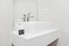 Restful And Spacious Studio At Daan Mogot City Apartment