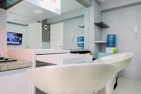 Comfy And Strategic 2Br Apartment At Bassura City