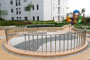 Comfy And Strategic 2Br Apartment At Bassura City