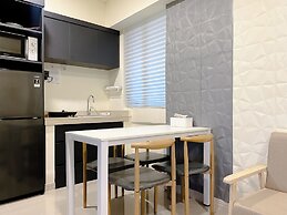Restful And Modern Look 2Br At Meikarta Apartment