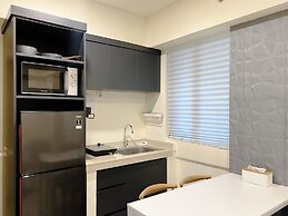 Restful And Modern Look 2Br At Meikarta Apartment