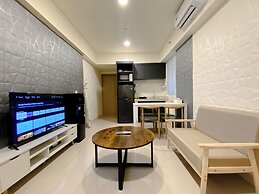 Restful And Modern Look 2Br At Meikarta Apartment