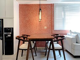 Best Modern 2Br At Meikarta Apartment