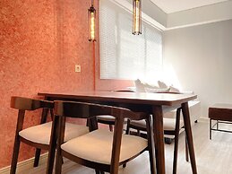 Best Modern 2Br At Meikarta Apartment