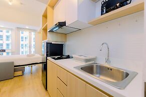 Simply Look And Cozy Studio Tokyo Riverside Pik 2 Apartment