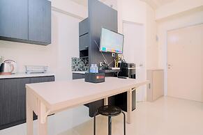 Good Deal And Cozy Studio Green Pramuka City Apartment