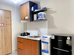 Homey And Minimalist Studio Gateway Park Lrt City Bekasi Apartment