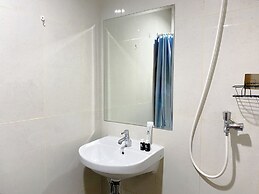 Homey And Minimalist Studio Gateway Park Lrt City Bekasi Apartment