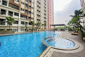 Homey And Minimalist Studio Gateway Park Lrt City Bekasi Apartment