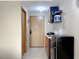 Homey And Minimalist Studio Gateway Park Lrt City Bekasi Apartment